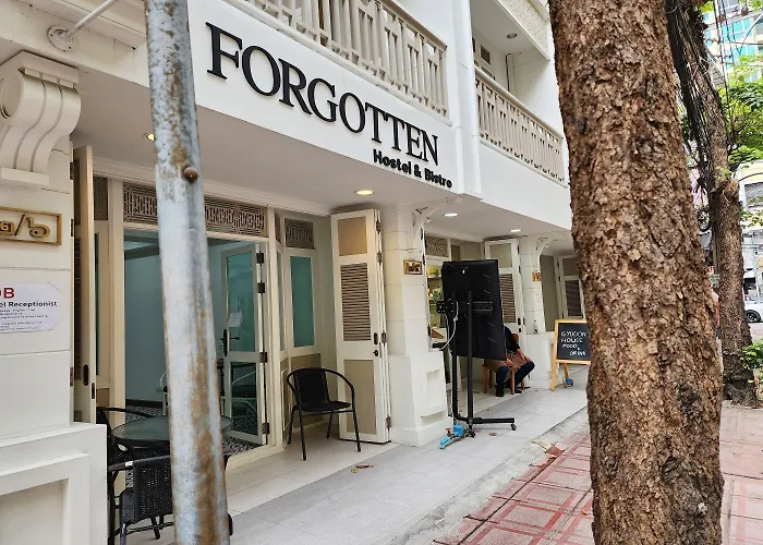 Forgotten Silom Albergue *